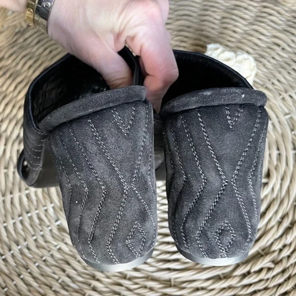 New Marion Parke BLACK Quilted Suede Leather Slide Sandals - Picture 12 of 15